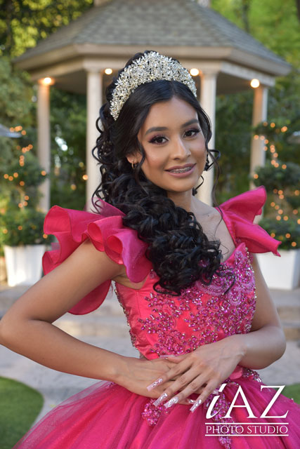 Sesión de Fotos de Quinceañera con uñas decoradas: Guía Definitiva en Mesa, Arizona 2 Disenos de Unas Acrilicas para Quinceaneras a estilos clasicos 2 Diseños de uñas acrílicas para quinceañeras a estilos clásicos